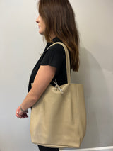 d.e.c.k by Decollage Leather Bag in Mocha