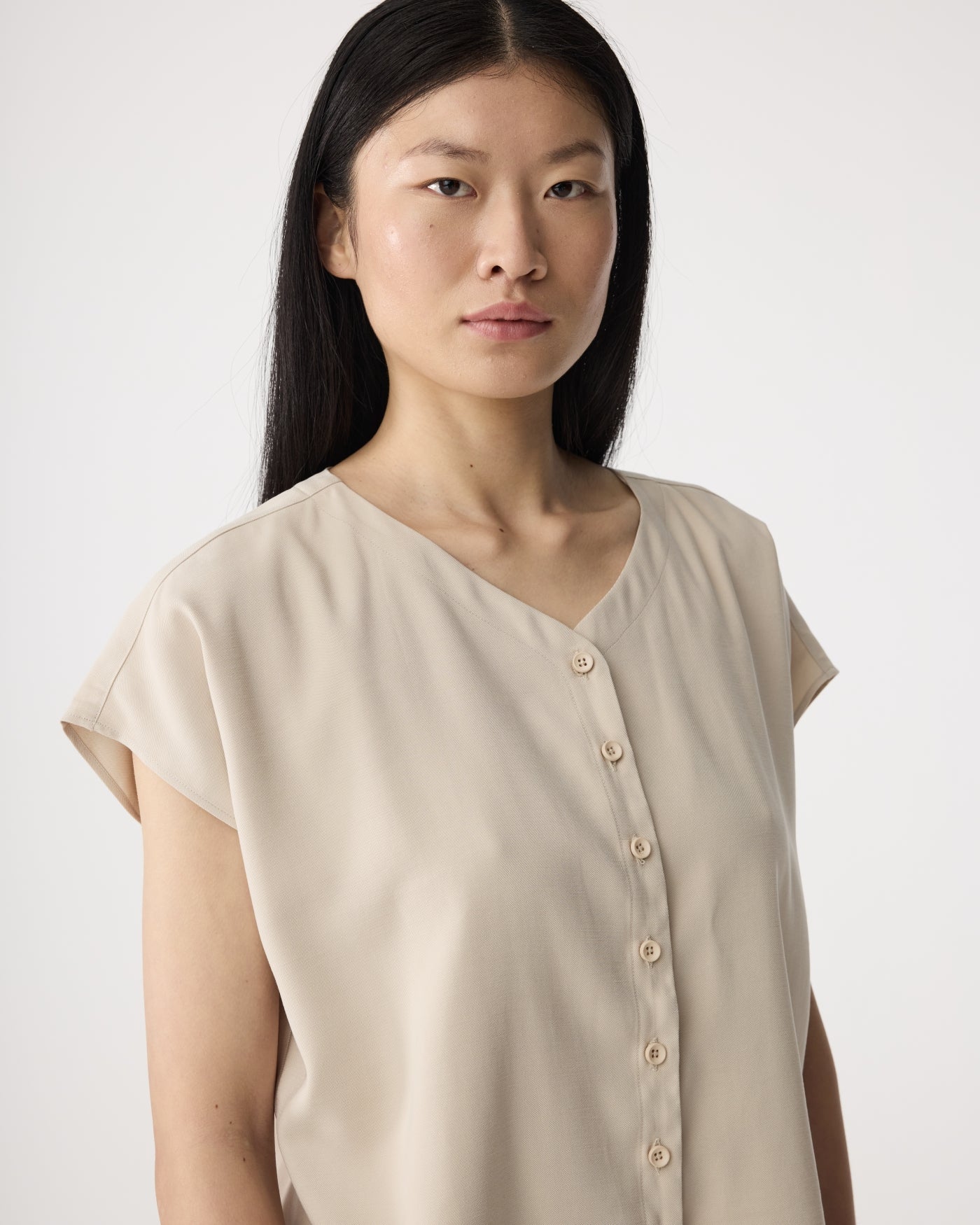 Knit-ted Tess Blouse Sand