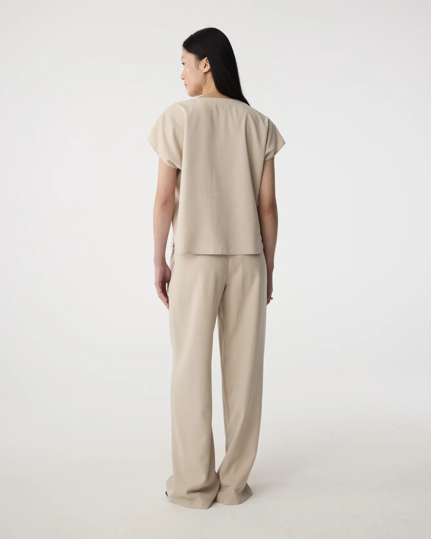 Knit-ted Tess Blouse Sand