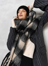 Coster Checkered Scarf Black / Off White