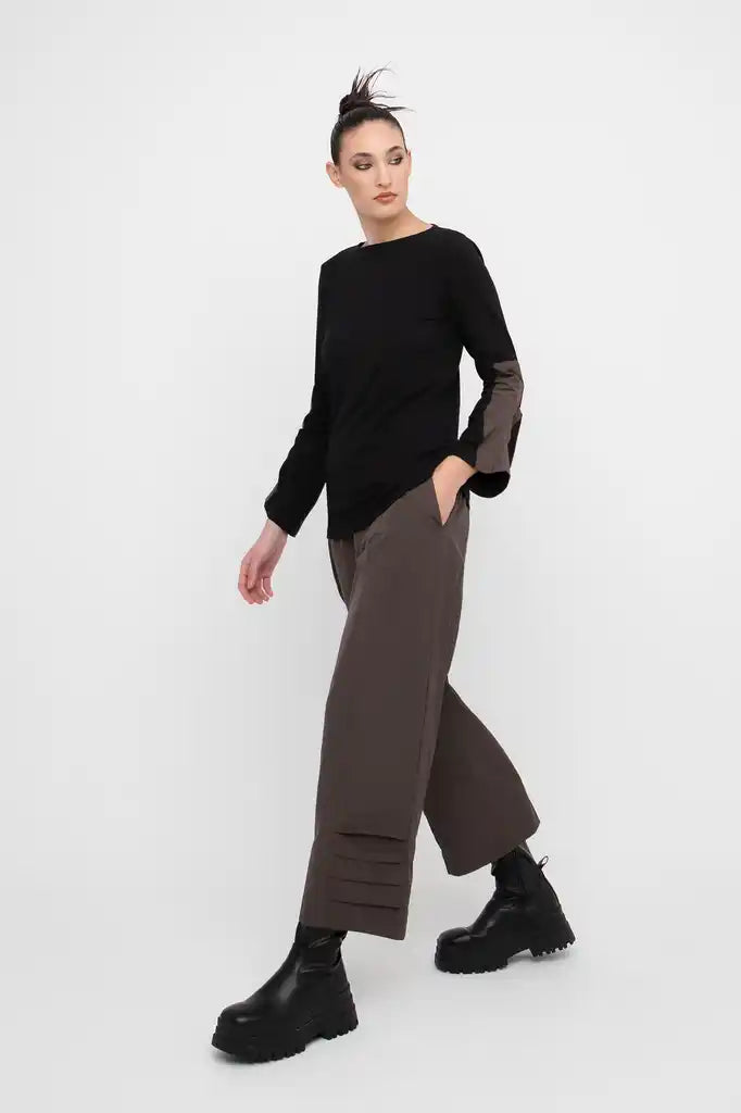 OZAI N KŪ Pants 777034
