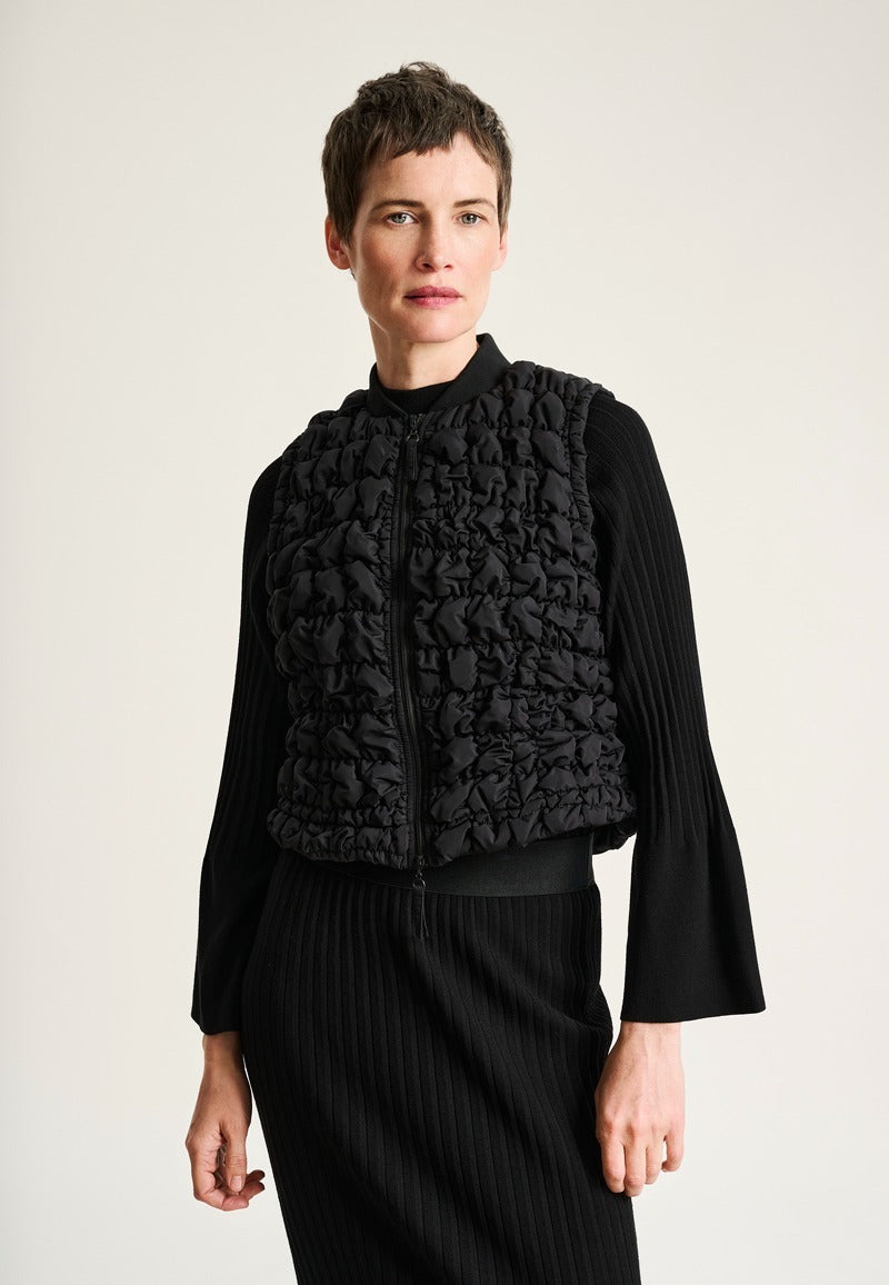 BITTE KAI RAND Kosei Gilet Black