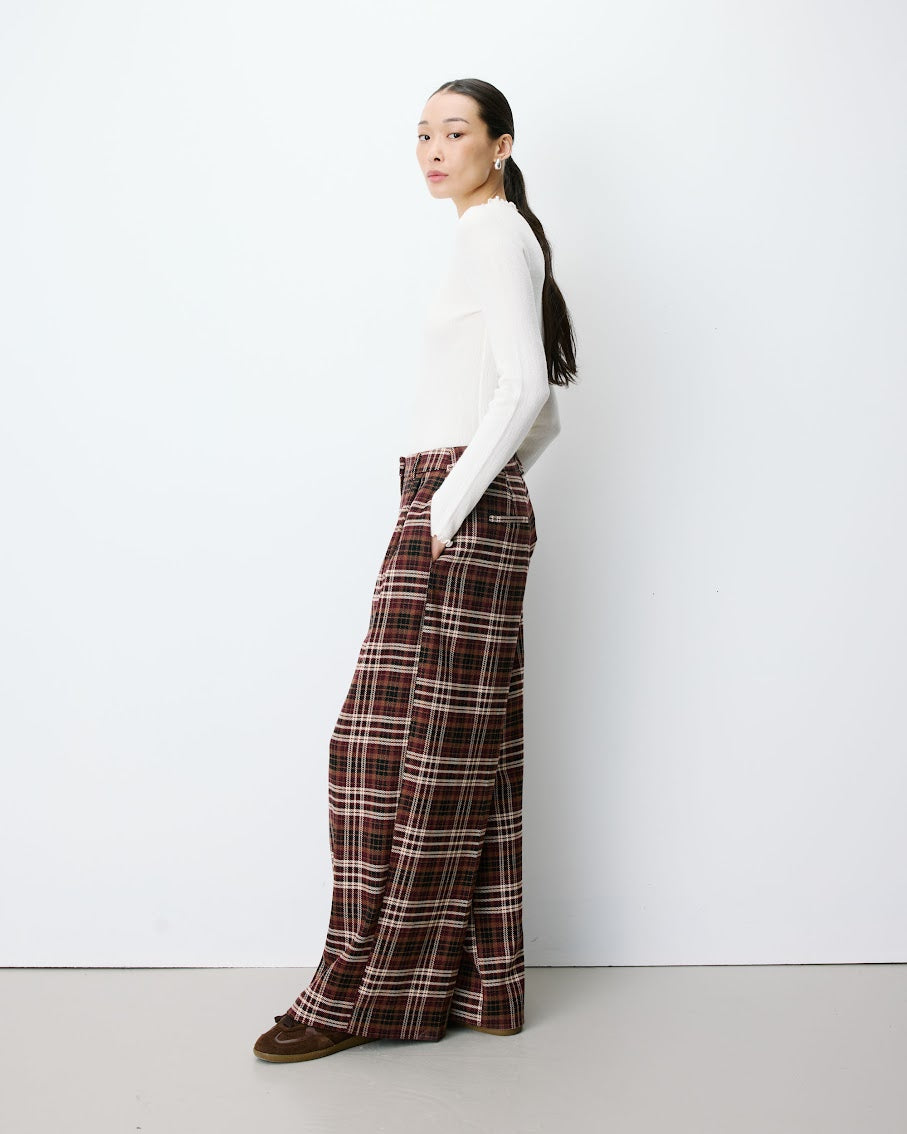 GRACE & MILA Pants Cherry