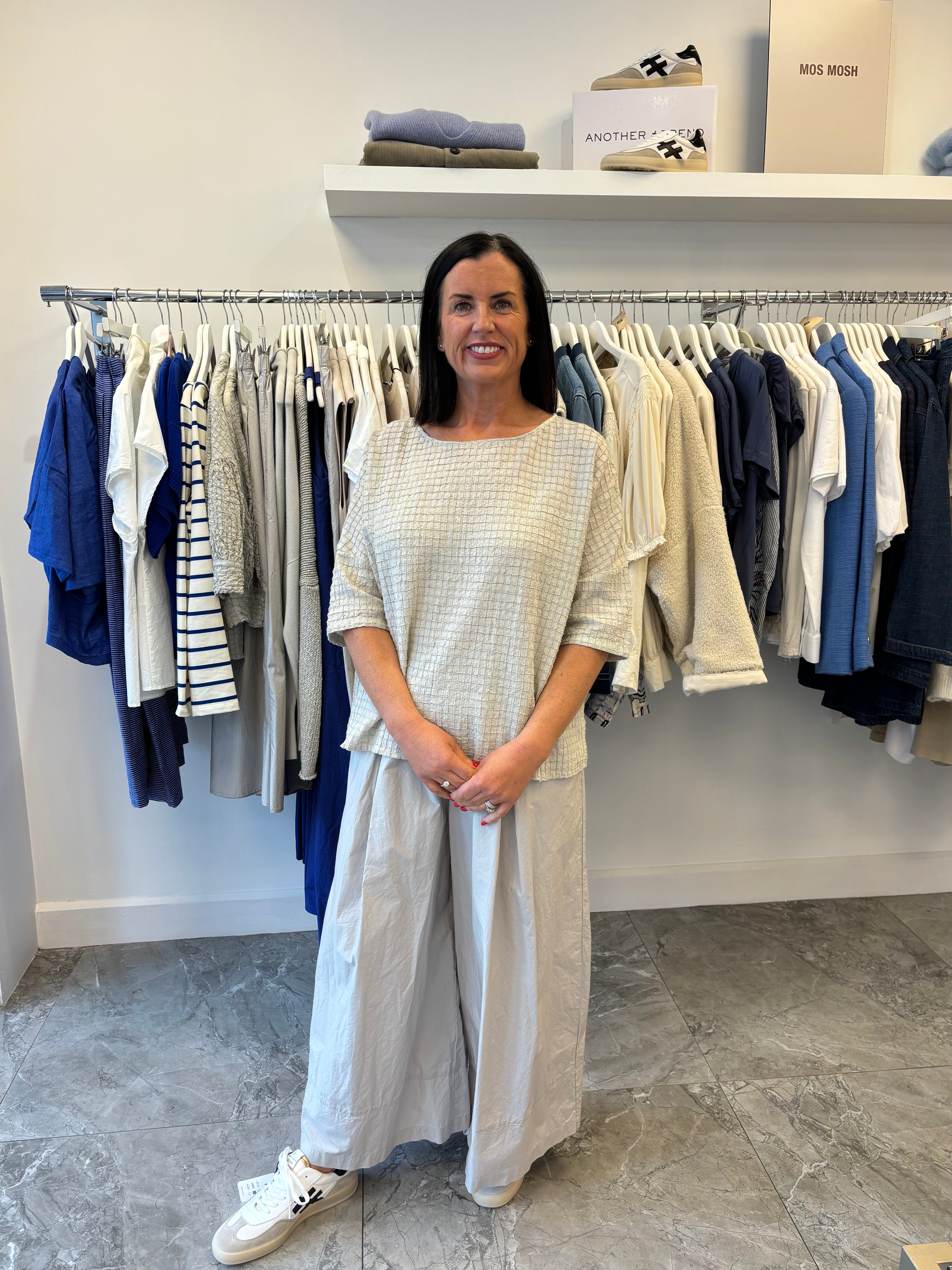 NEIRAMI Crinkle Short Sleeve Blouse Shell