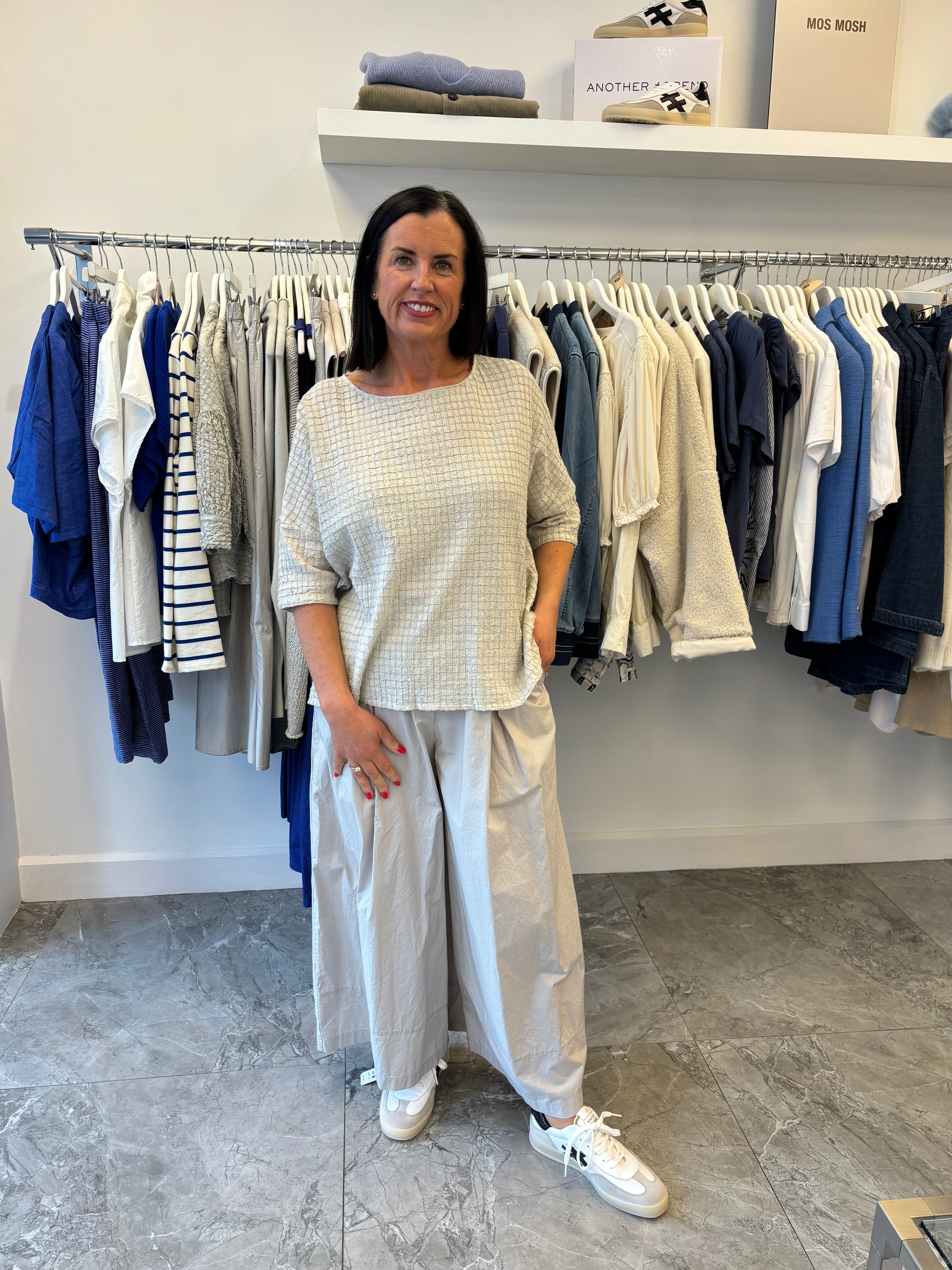 NEIRAMI Crinkle Short Sleeve Blouse Shell