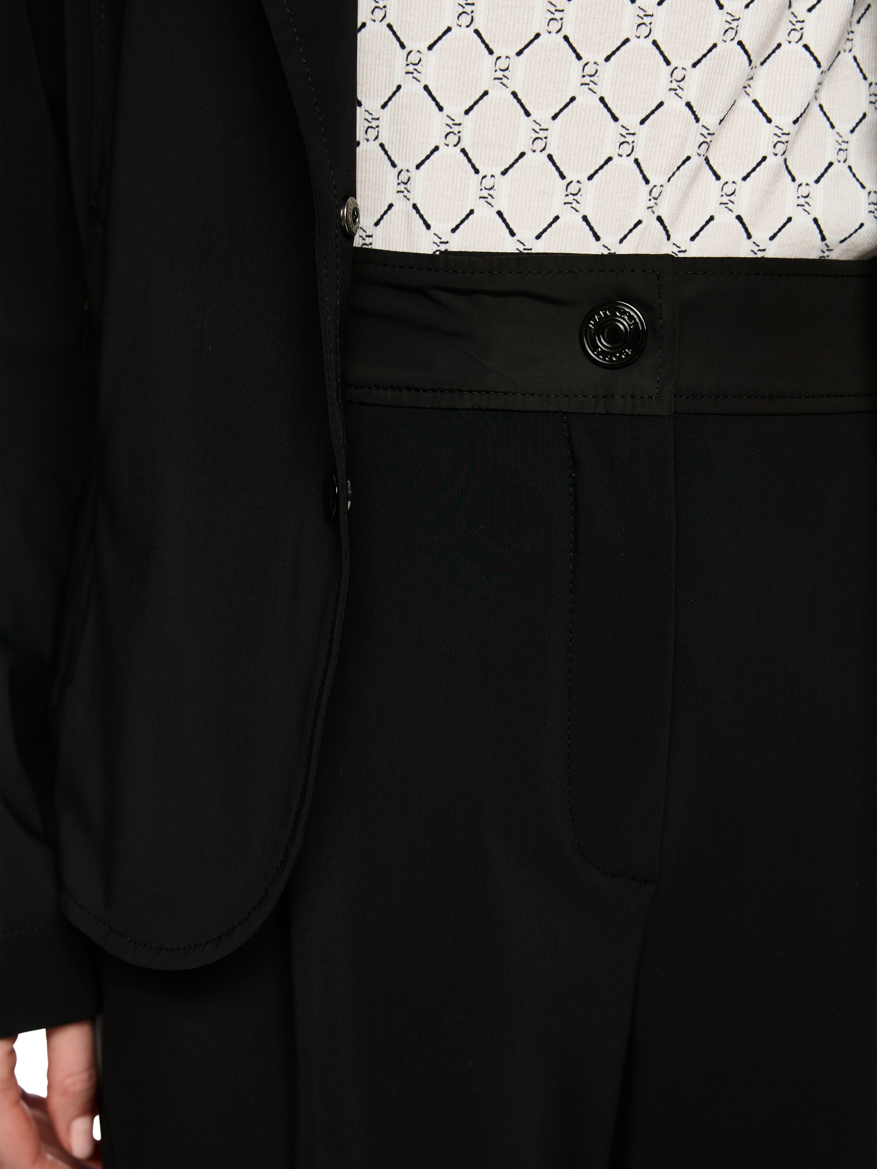 Marc Cain Sports Tencel Pants with Pleats Black BS81.05J40